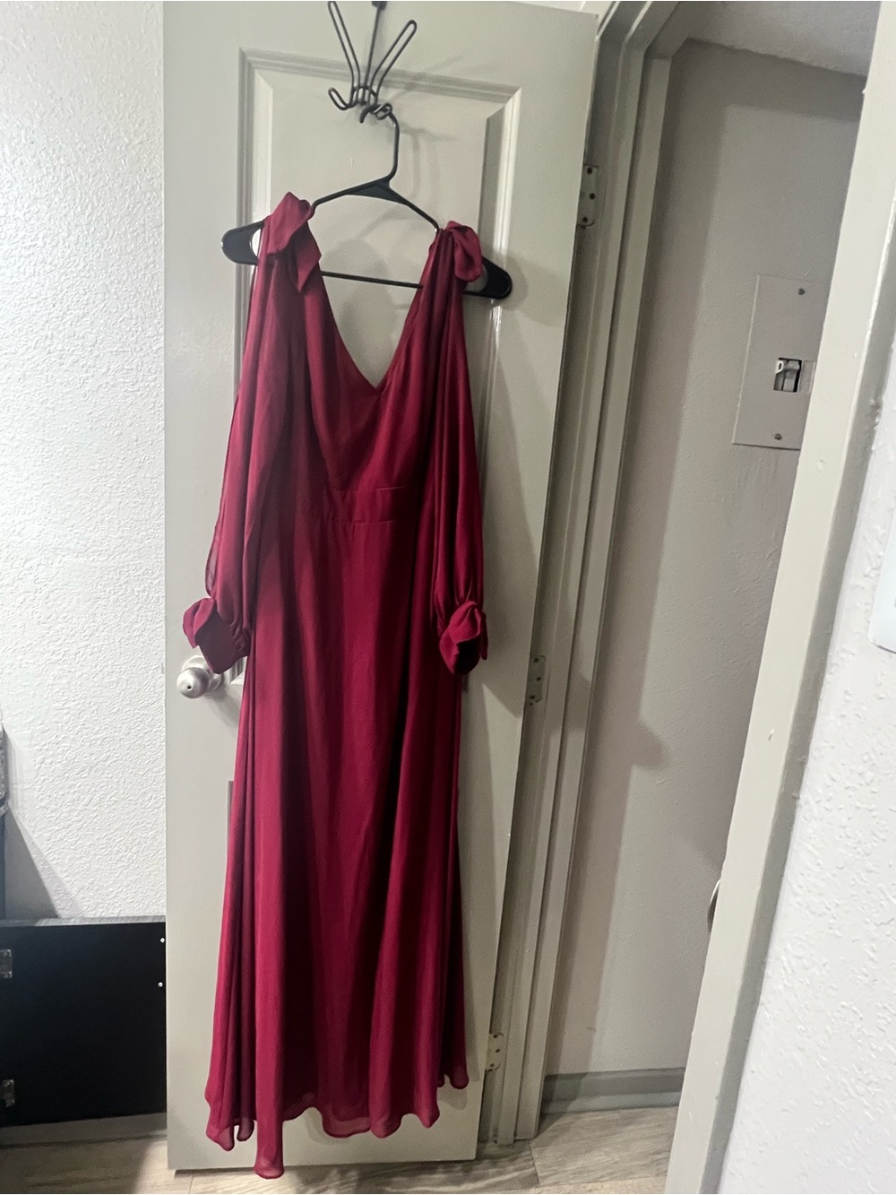 Classic Burgundy V-Neck Maxi Dress - Women